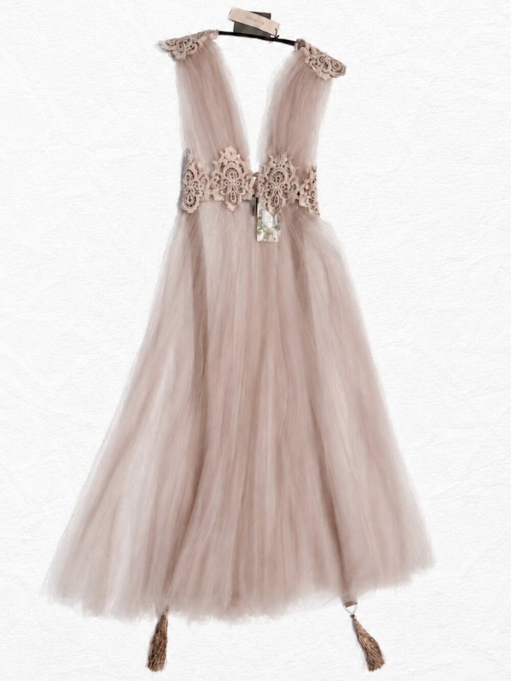 NWT Rare Amoralle Recherche Bridal Tulle Gown in Powder Taupe Size M - Picture 14 of 15